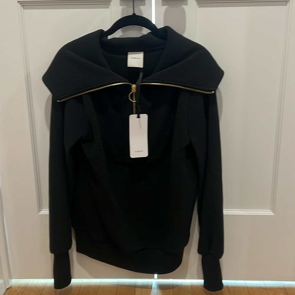 NEW w/Tags Varley Vine Half Zip Sweatshirt, women’s xxs, black. Never worn